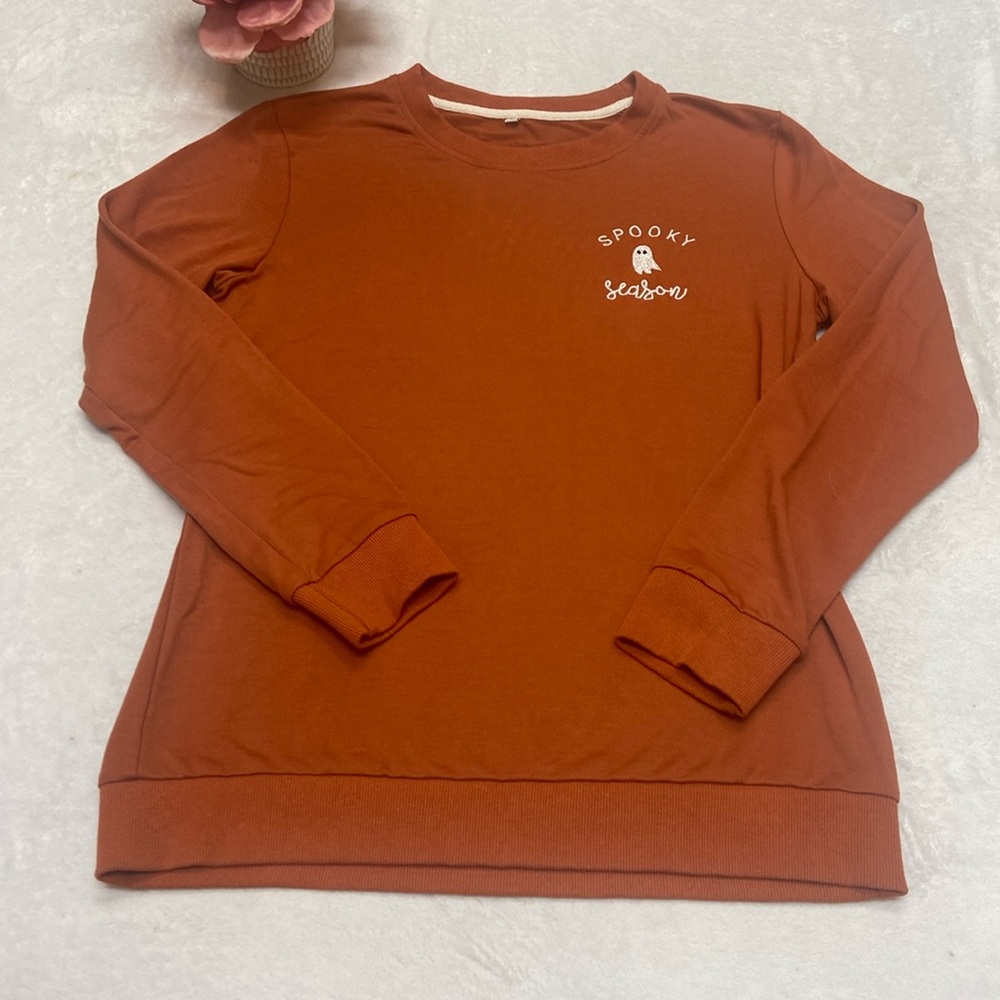 HALLOWEEN Size M Embroidered Sweatshirt SPOOKY SEASON